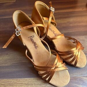 Latin Rhythm Ballroom Shoes Size EU 40